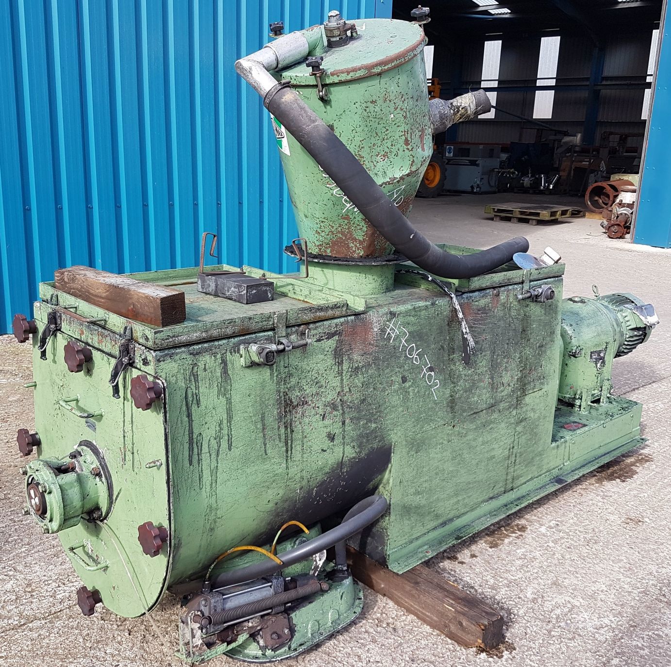   Mixer-Ribbon & Paddle 0.6 m3 (21.2 ft3) Carbon Steel For Sale - IPP# 706702