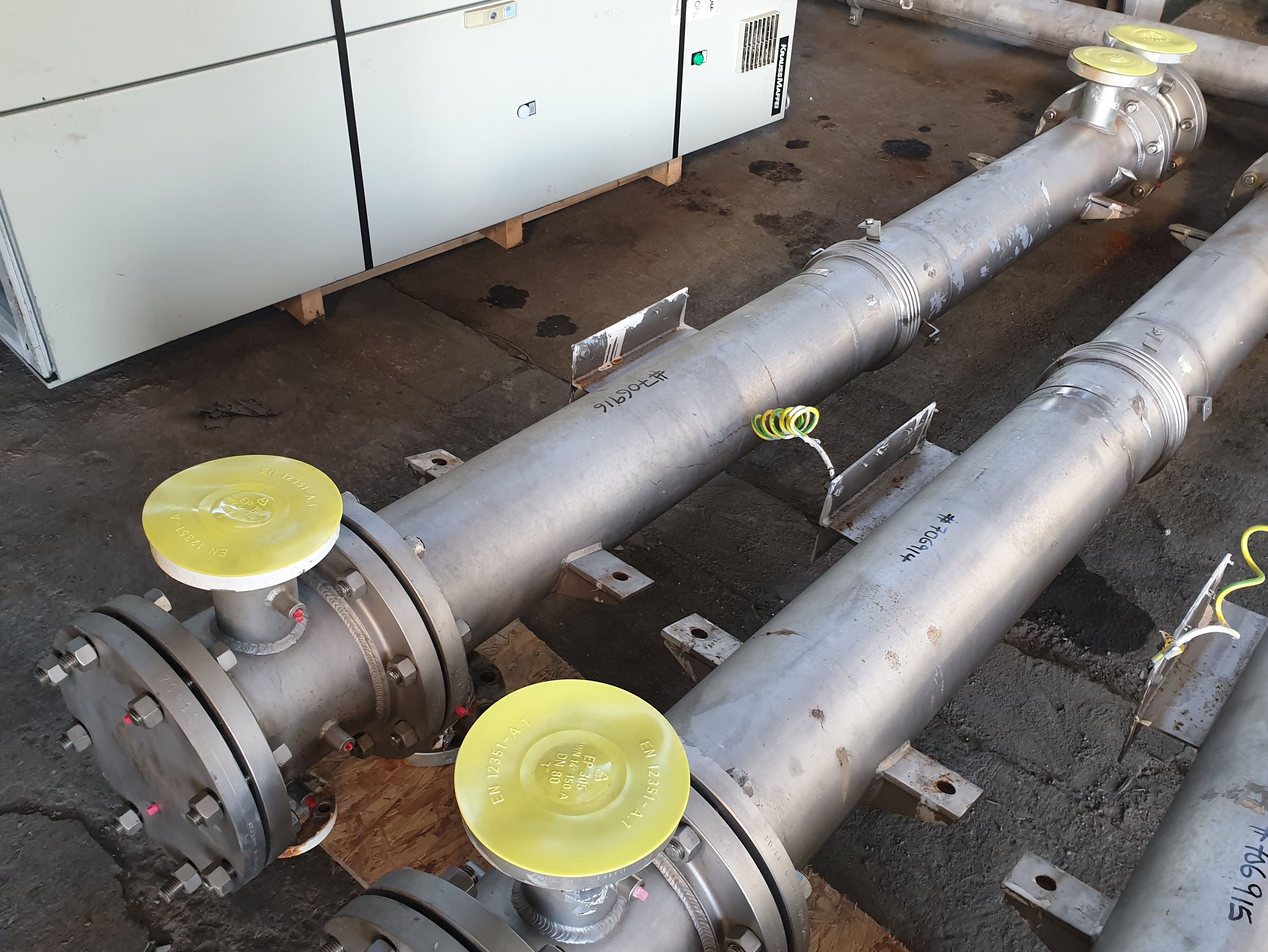 Stainless Steel 304 Cosmos Metalurgical (Camarillo CA) AEL-8-1-96 Shell and Tube Heat Exchanger - IPP# 706916