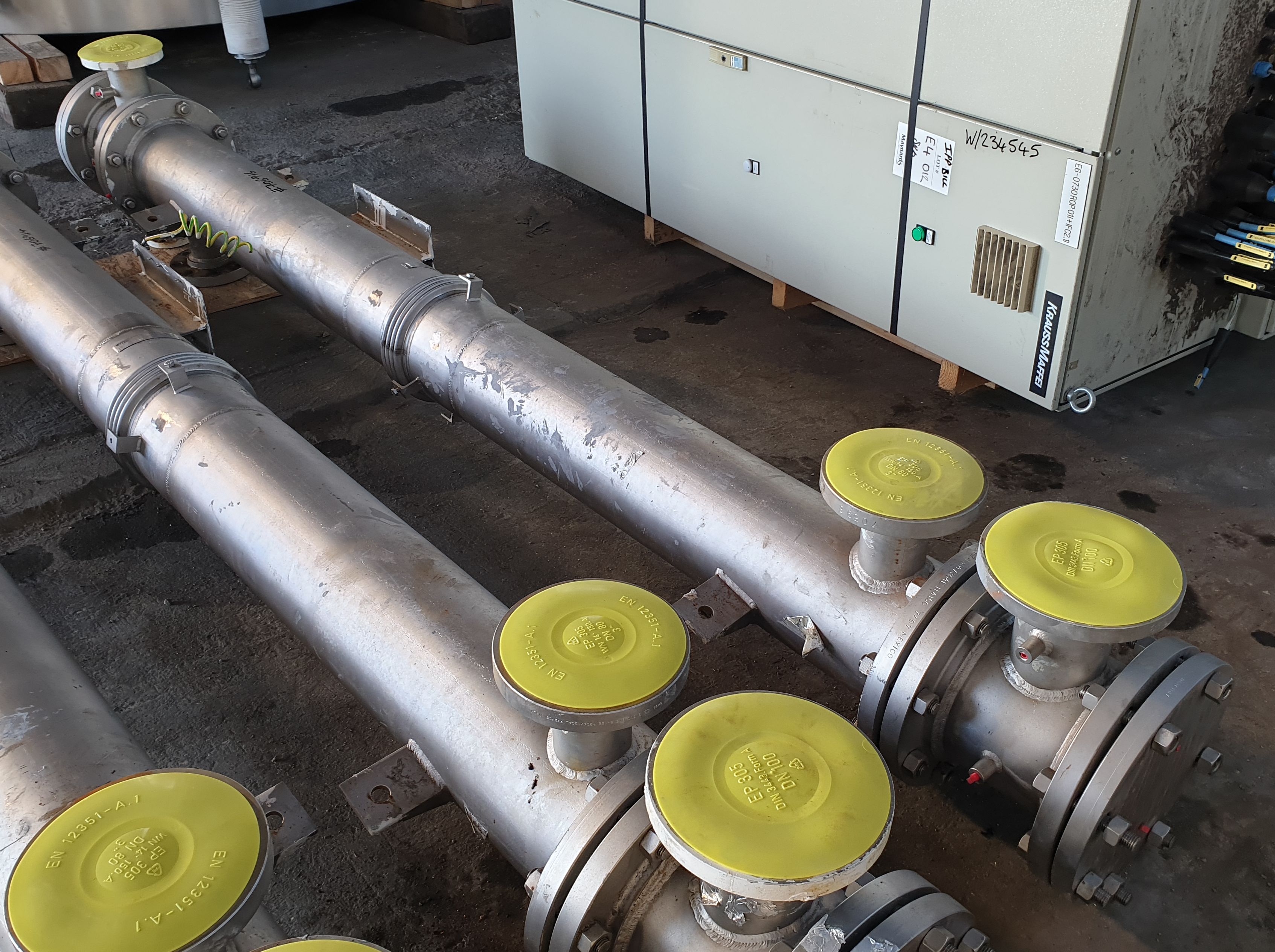Stainless Steel 304 Cosmos Metalurgical (Camarillo CA) AEL-8-1-96 Shell and Tube Heat Exchanger - IPP# 706916