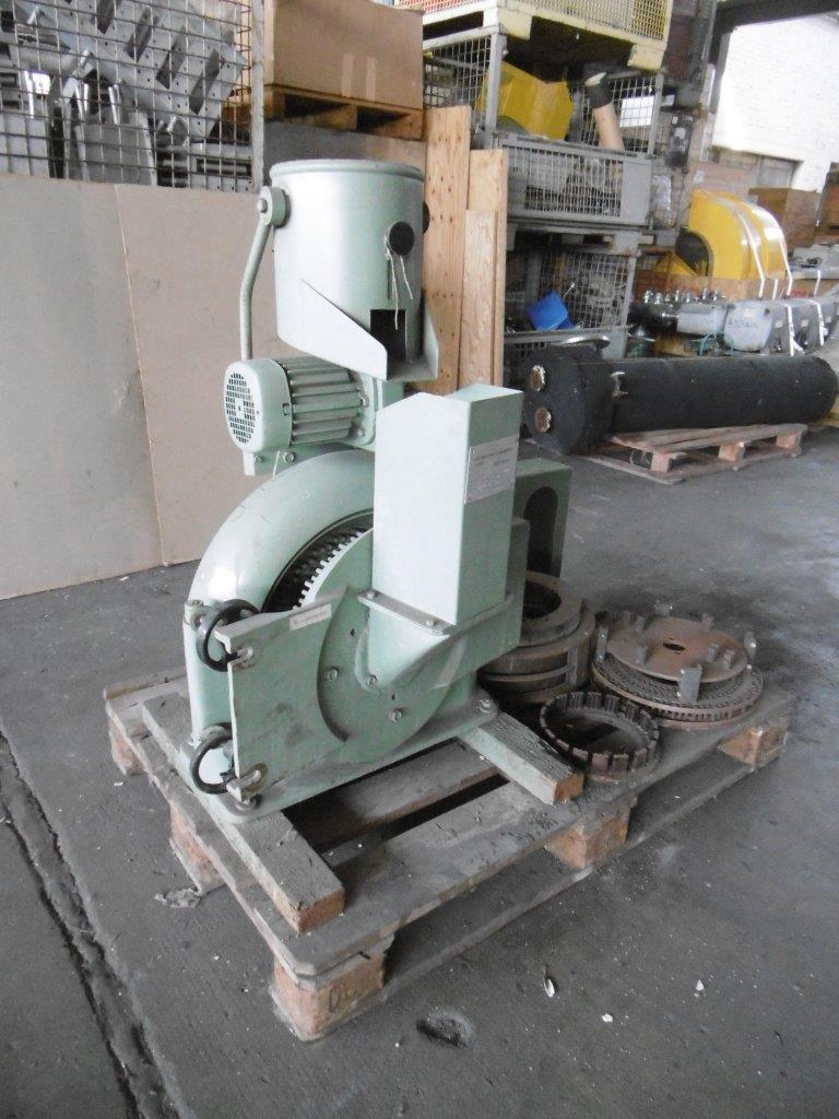 Unused Granulator/Disintegrator Pulverizer 5.2 kW (7 HP) Carbon Steel For Sale - IPP# 78800