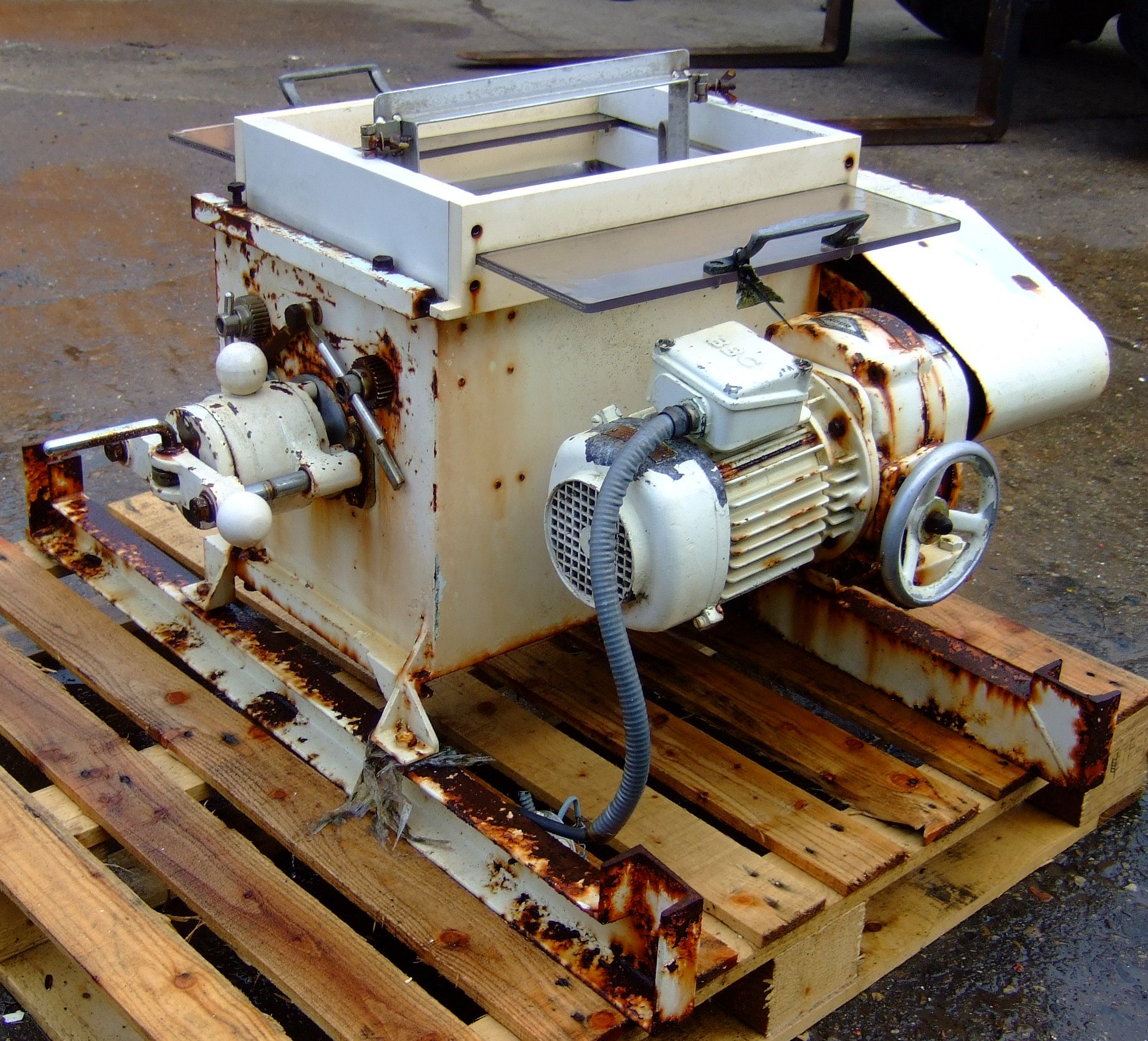  Granulator/Disintegrator Pulverizer 1 kW (1.34 HP) Stainless Steel 304 For Sale - IPP# 92093