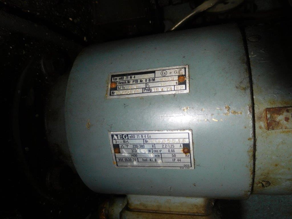  Stainless Steel Austenitic Manual Discharge-Top Centrifuge-Basket 1,250 mm (49.2 in) For Sale - IPP# 95984