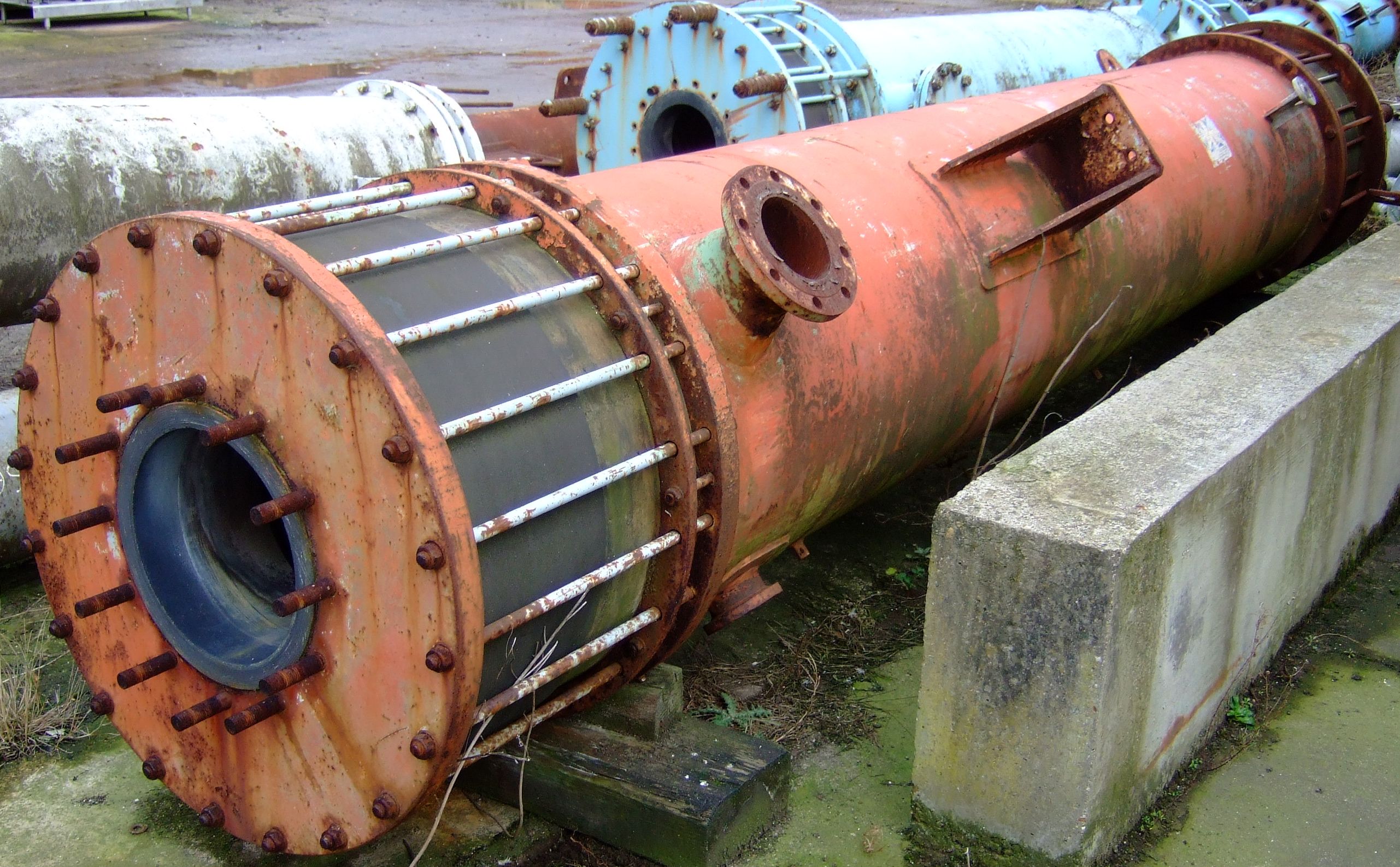  Shell and Tube Heat Exchanger 69.6 m² (749 ft²) Graphite For Sale - IPP# 97162